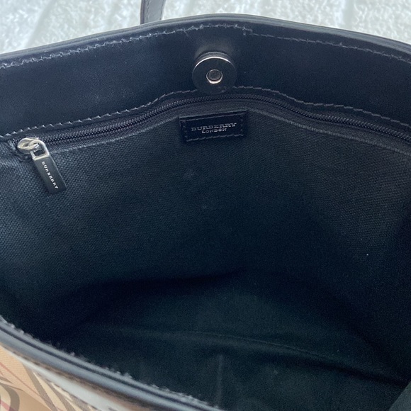 Burberry Vintage Nova Check Shoulder Bag - Picture 4 of 7